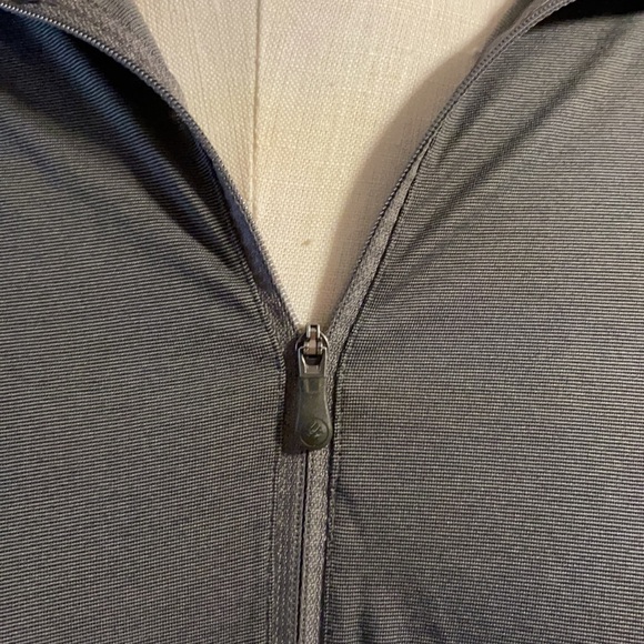 NWOT COLUMBIA WOMENS TITANIUM SPORT TOP athleisure Omni shade Heather grey M - Picture 3 of 6